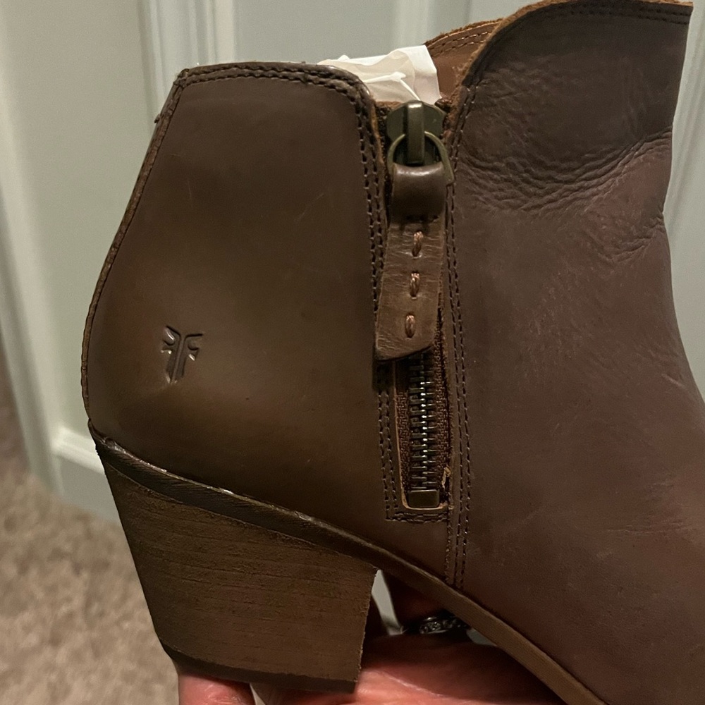 FRYE Judith Double Zip Bootie